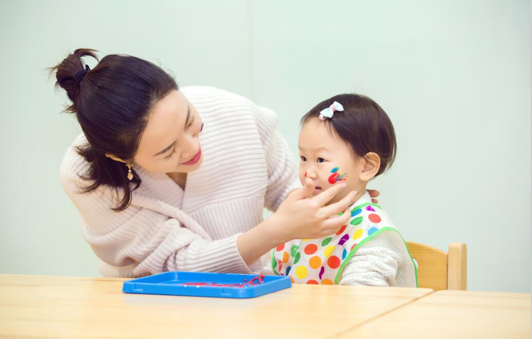 妈妈多给孩子按摩哪里 孩子更聪明