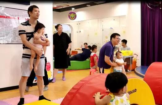 NYC纽约国际武汉1818早教中心:【活动预告】超级萌宝爬爬赛,更好玩更有趣! NYC纽约国际武汉1818早教中心:【活动预告】超级萌宝爬爬赛,更好玩更有趣!