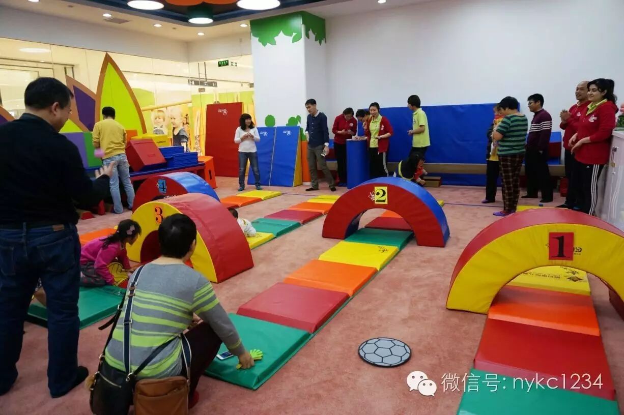 NYC纽约国际房山长阳早教中心：小小爬行家活动招募咯