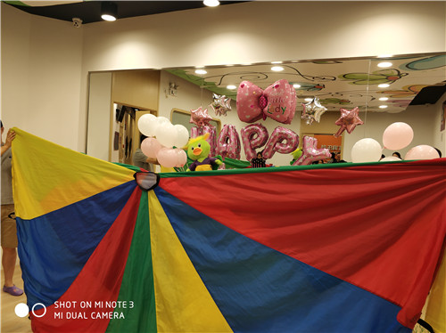 NYC蓝色港湾早教中心：小猪佩奇生日会
